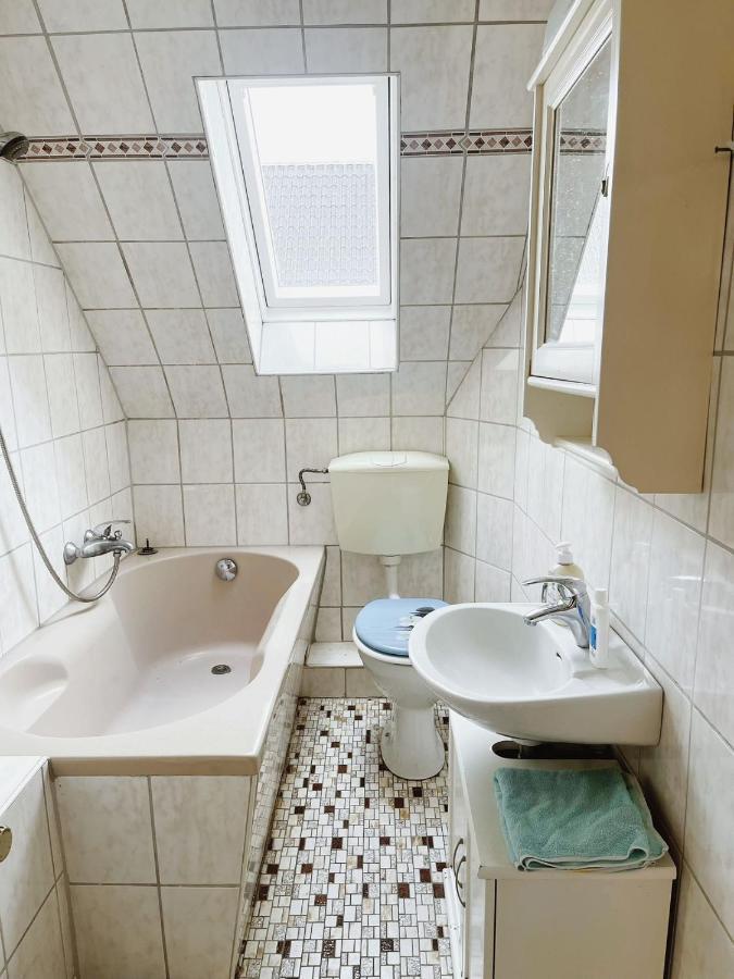 Messezimmer Laatzen 30880 Hannover Bagian luar foto