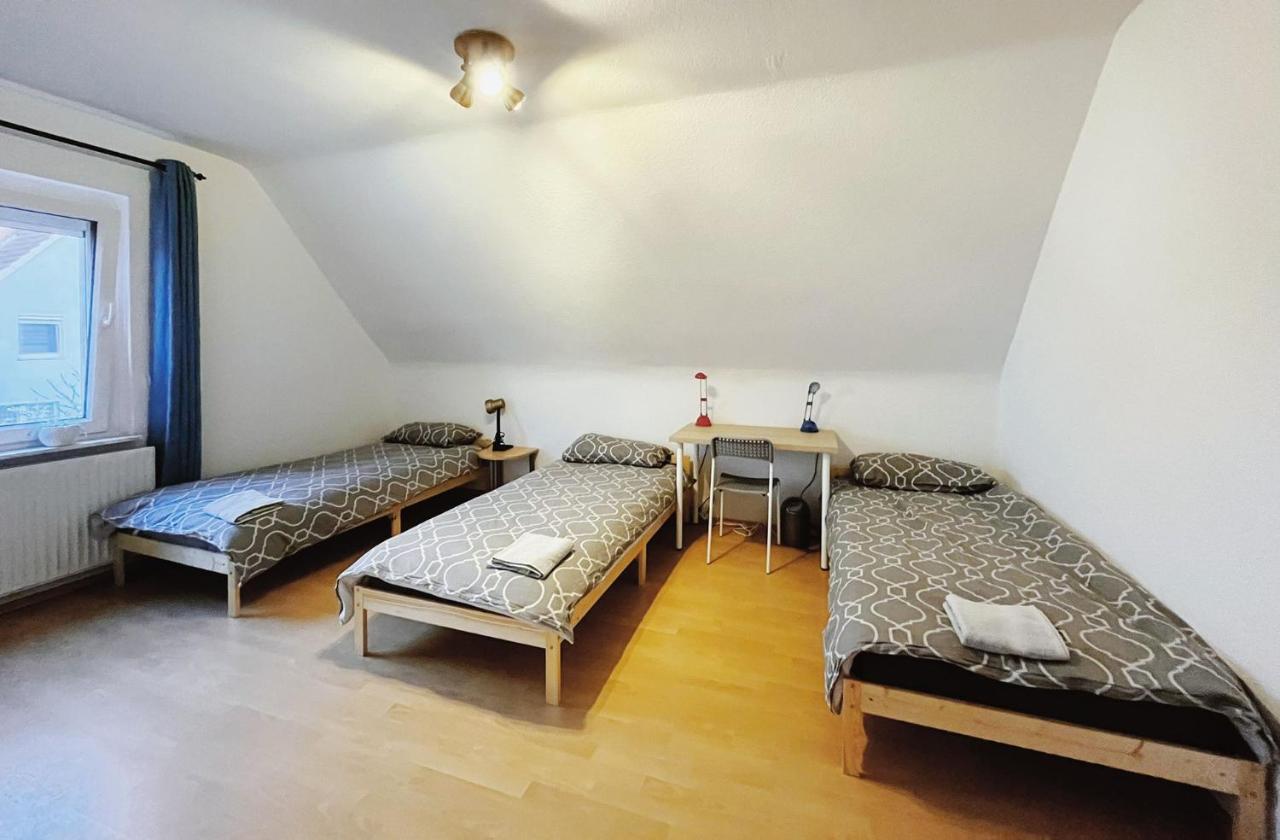 Messezimmer Laatzen 30880 Hannover Bagian luar foto